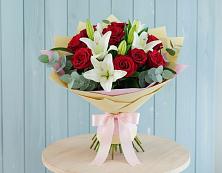 Букет цветов из:  Лилии и Розы в Шульгино