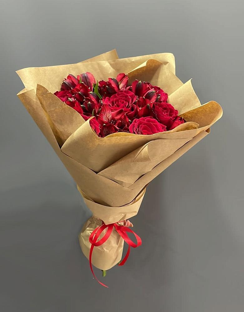 Букет цветов из: Альстромерии и Розы в Шульгино