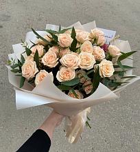 Букет Кремовые розы Латте в Шульгино