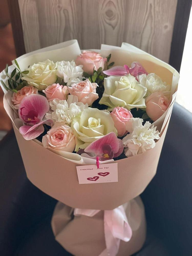 Букет цветов из: Орхидеи, Розы и Гвоздики в Шульгино