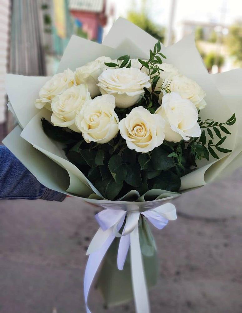 Букет Белые розы Проуд в Шульгино