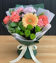Букет цветов из:  Гвоздики, Розы, Герберы и Хризантемы #REPLACE_PRED# Шульгино