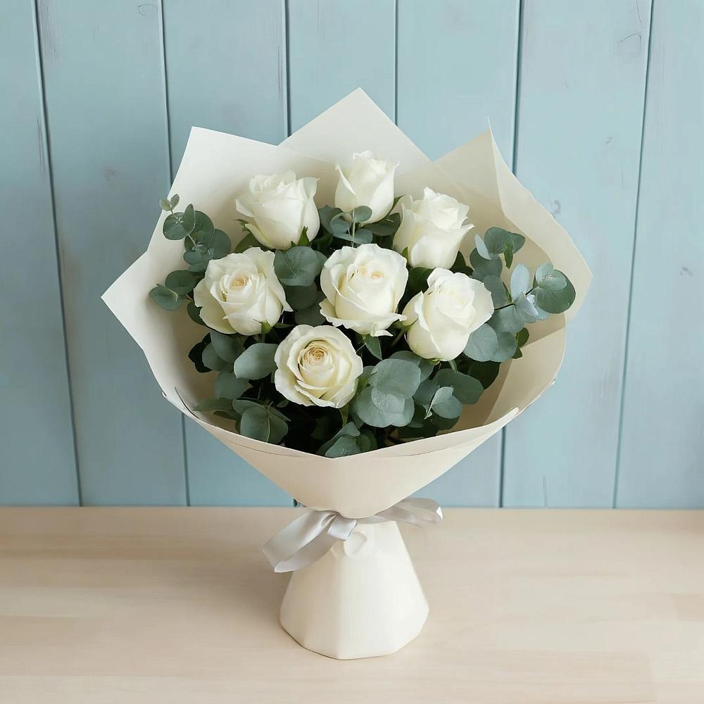 Букет Белые розы в Эвкалипте в Шульгино