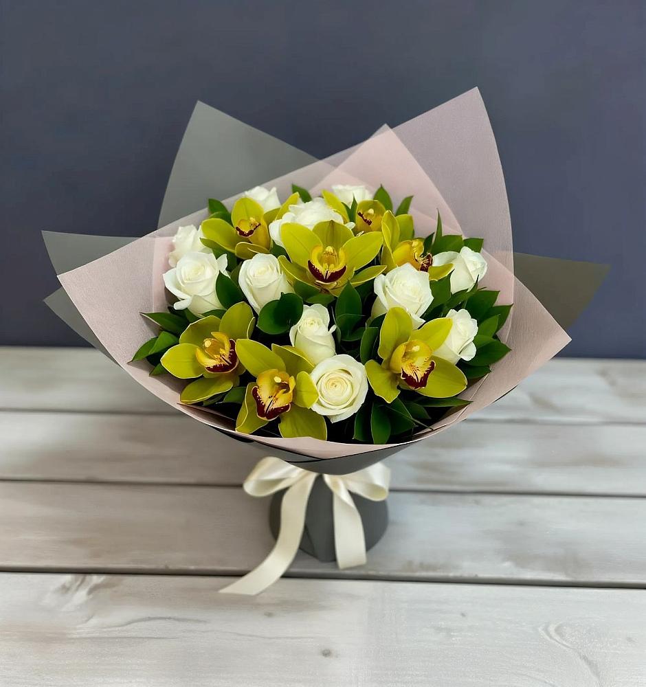 Букет цветов из: Орхидеи и Розы в Шульгино