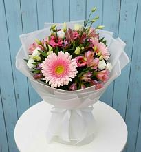 Букет цветов из:  Герберы, Альстромерии и Лизиантусы в Шульгино