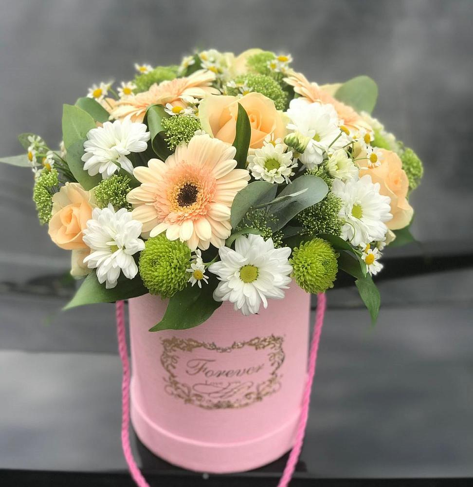 Цветочная композиция из Розы, Герберы и Хризантемы в шляпной коробке в Шульгино